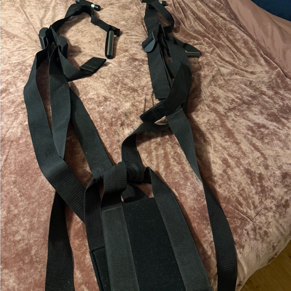 Over the door play toy